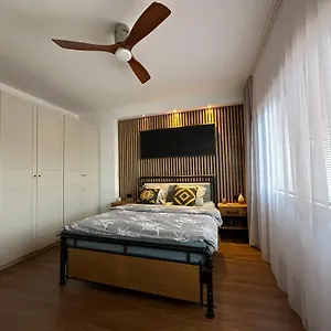 Andel With Terrace Apartament Praga